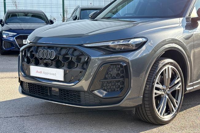 AUDI Q5 Photo 22