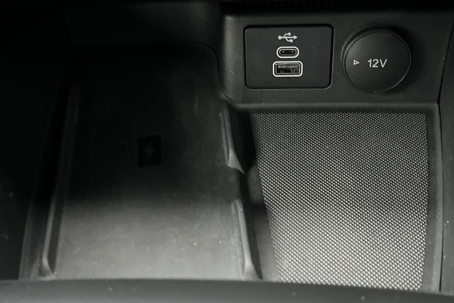 Ford Kuga Photo autoimg-6e1b5de96d819c8675517b58c374666d73dfc033.jpg