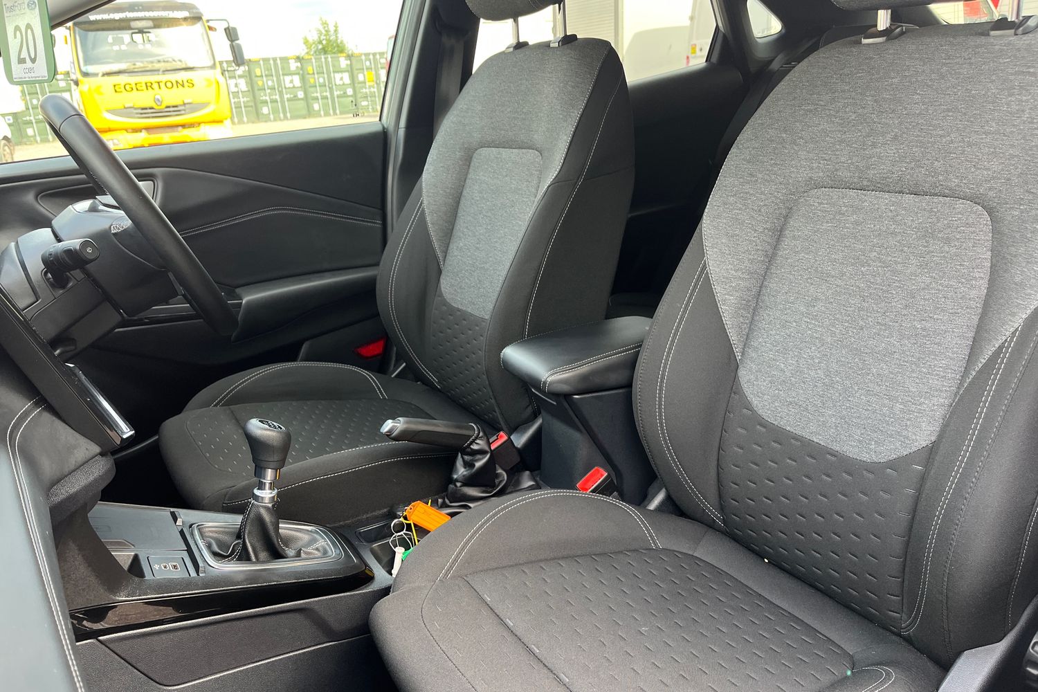 Ford PUMA Photo 18