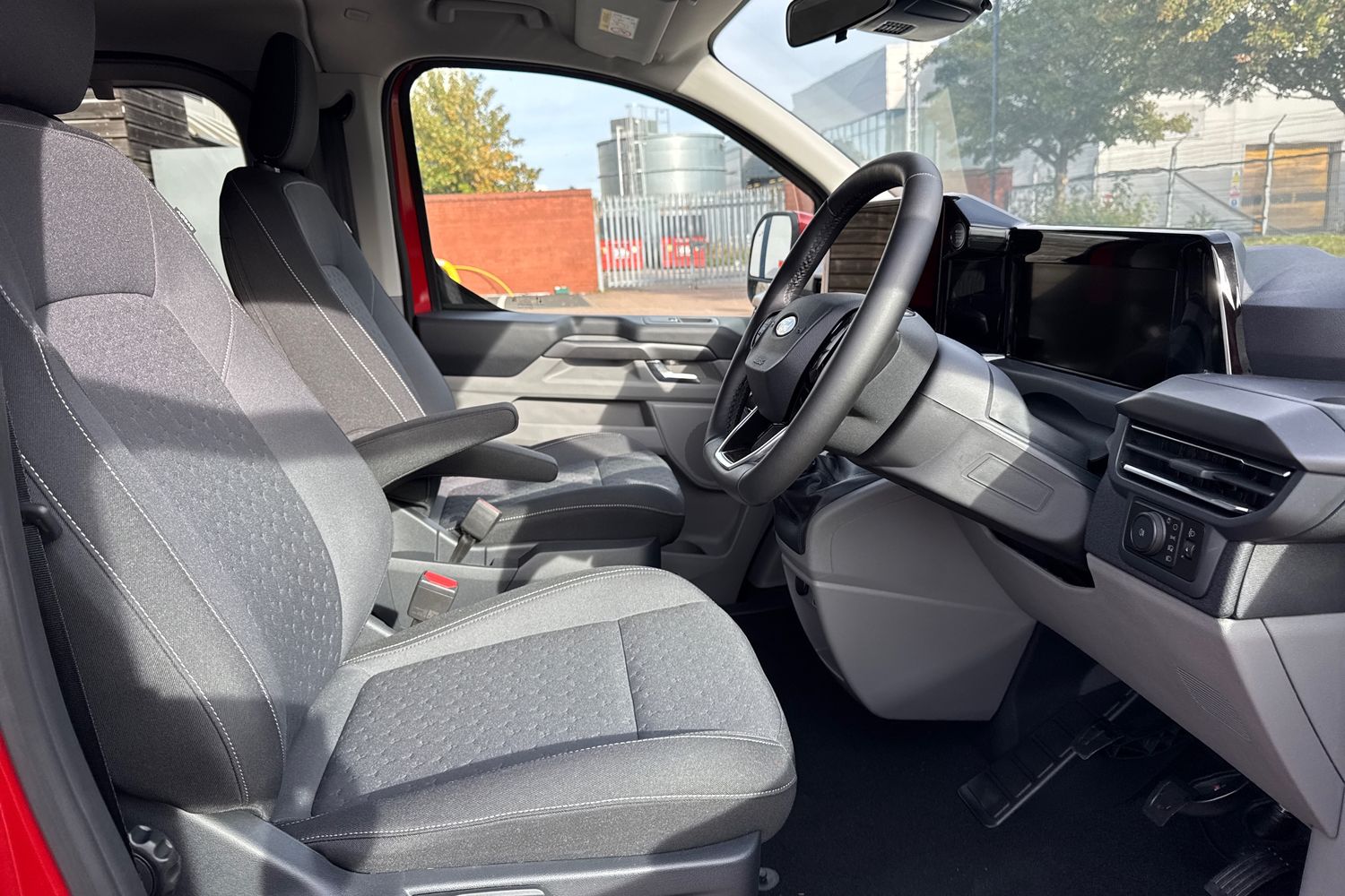 Ford Tourneo Custom Photo 22