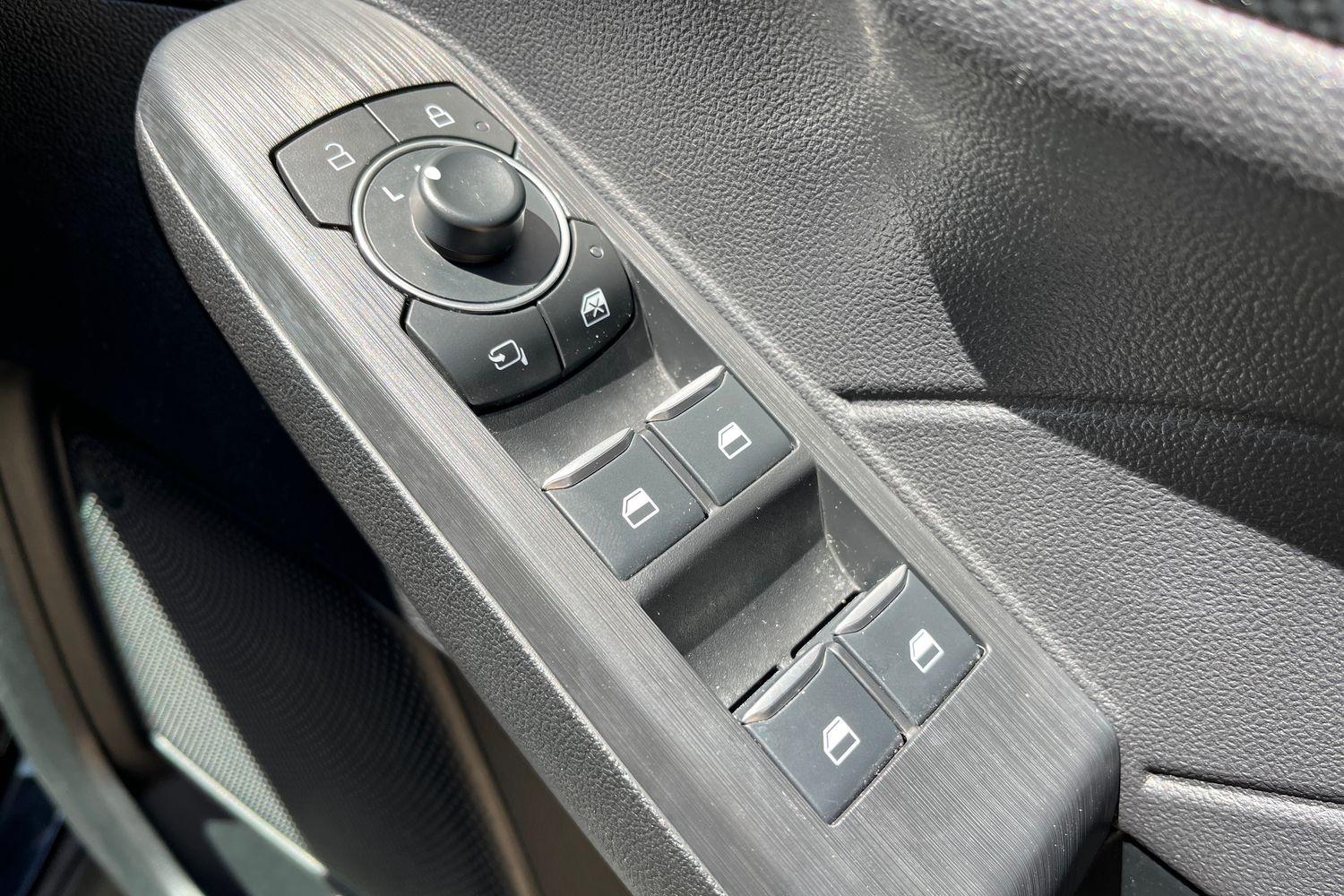 Ford KUGA Photo 15