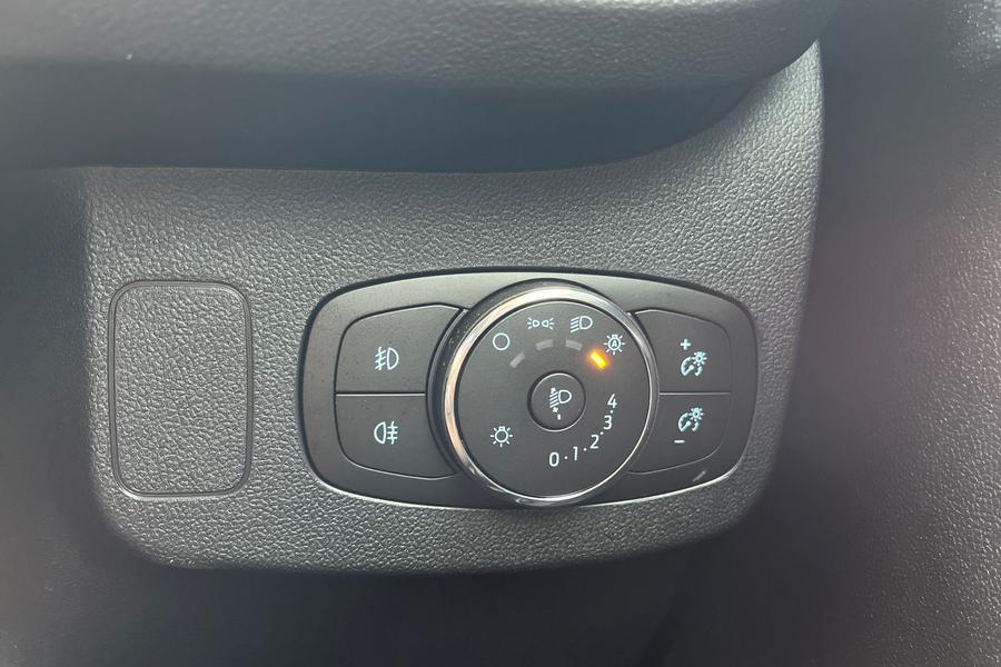 Ford PUMA Photo autoimg-6e33dc56a347e55a2875ccc101a6384fe1218bb7.jpg