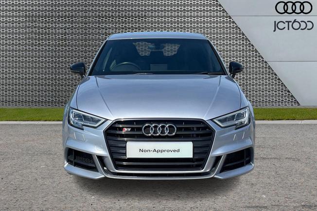 AUDI S3 Photo 8