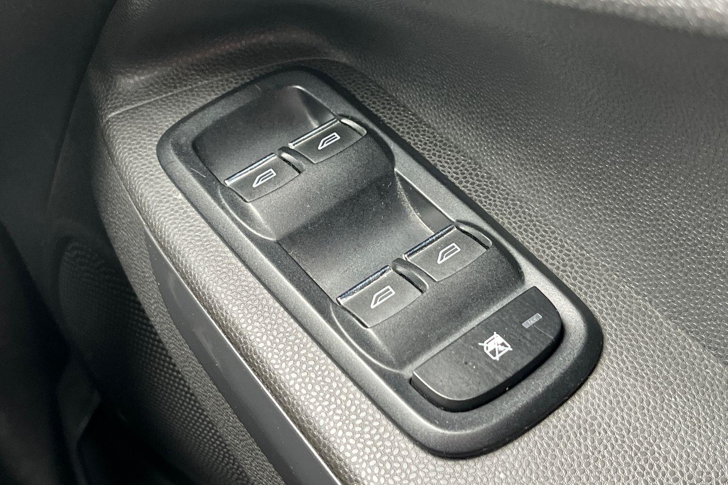 Ford ECOSPORT Photo 15