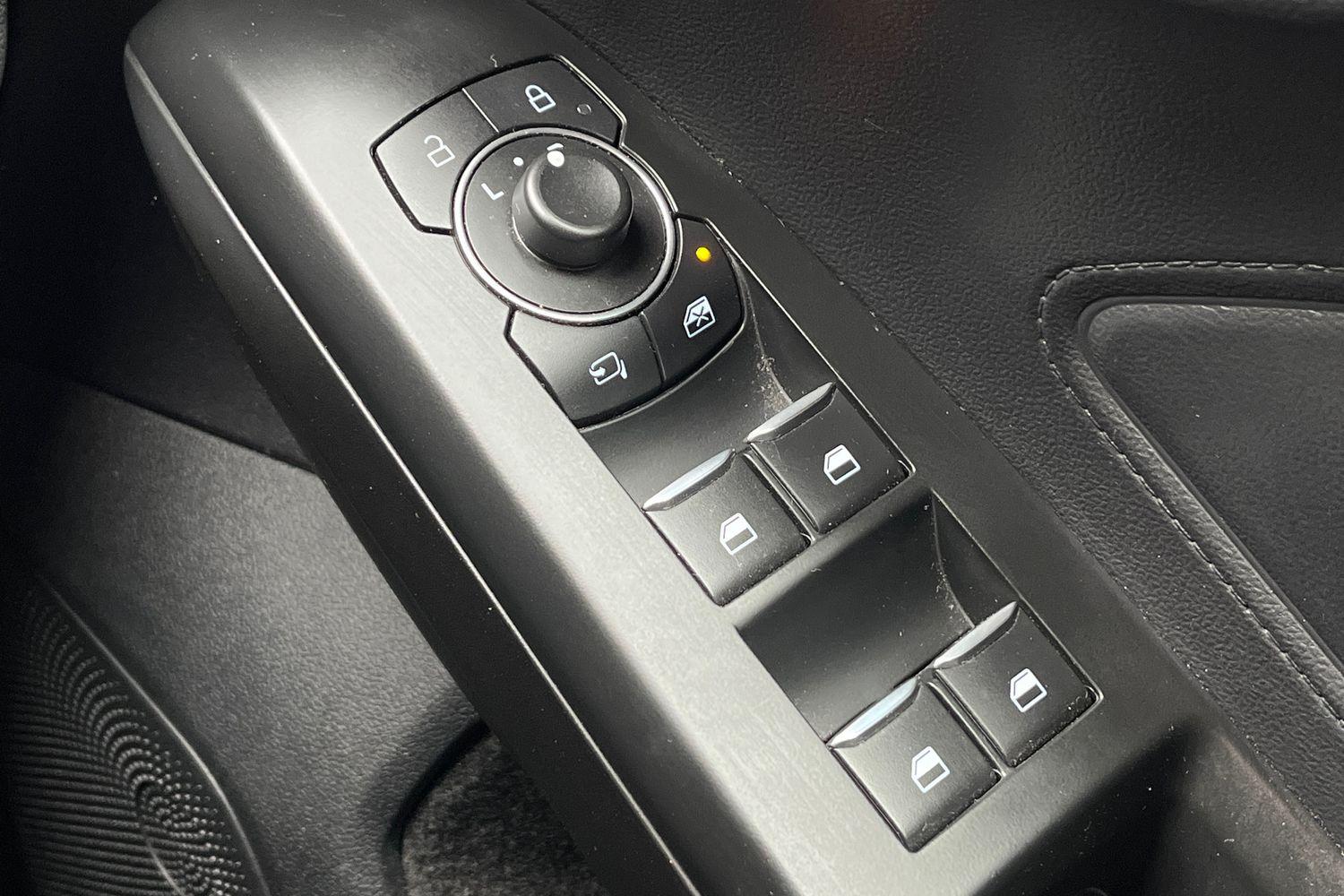 Ford Focus Photo 15