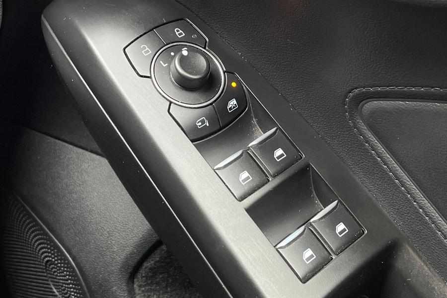 Ford Focus Photo autoimg-6e3a2aff5d2c16ed46bc4cd321b53963c22d3e67.jpg