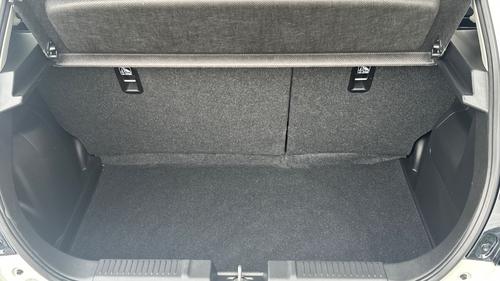 Suzuki SWIFT Photo autoimg-6e3e4ede3859947273e13c354058889b7d9b4b81.jpg