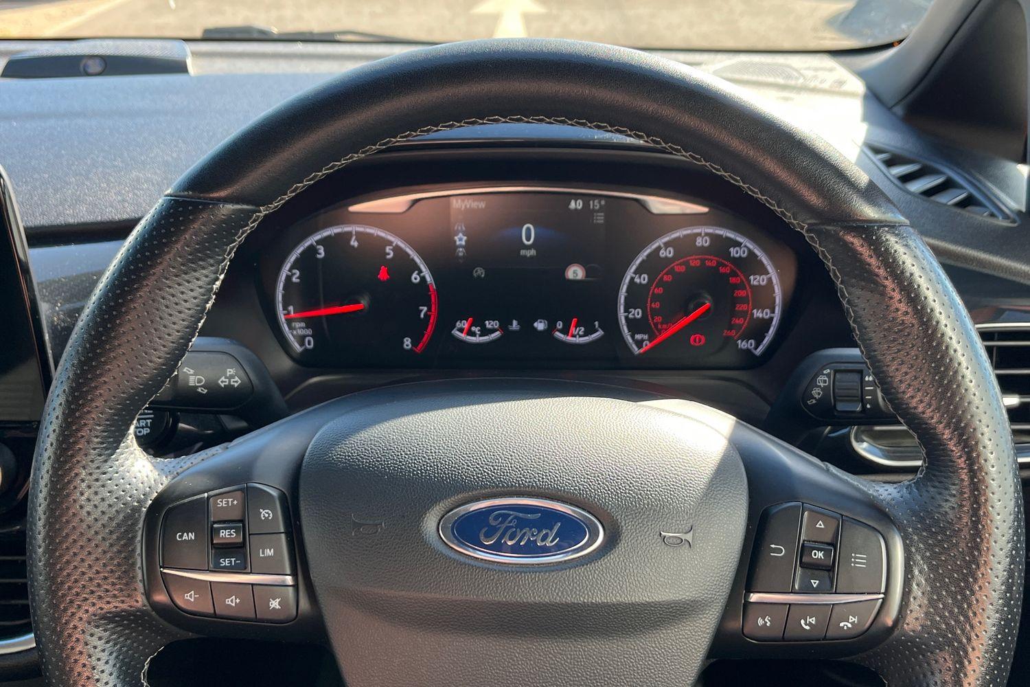 Ford FIESTA Photo 11