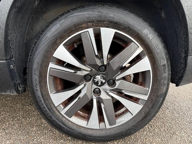 PEUGEOT 2008 Photo 47
