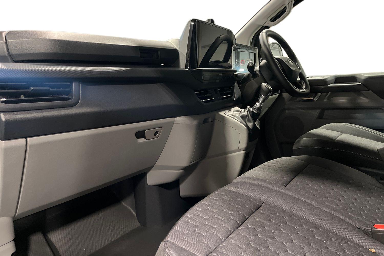 Ford TRANSIT CUSTOM Photo 2