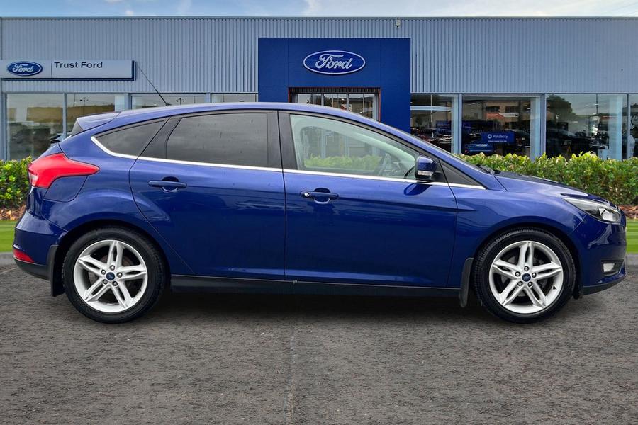 Ford FOCUS Photo autoimg-6e51917b3b739d2a2118de3534c6e47901779c93.jpg
