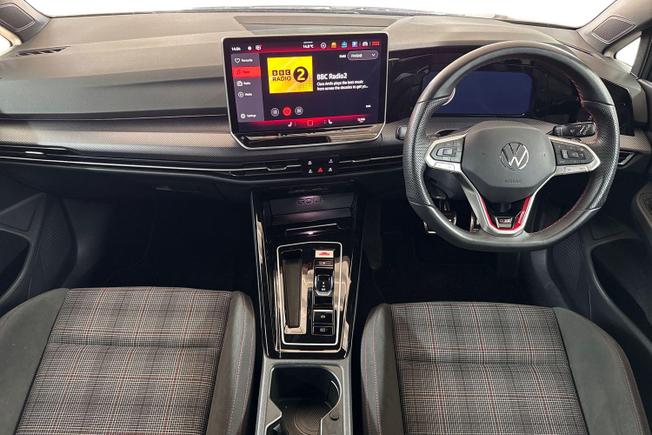VOLKSWAGEN Golf Photo 10