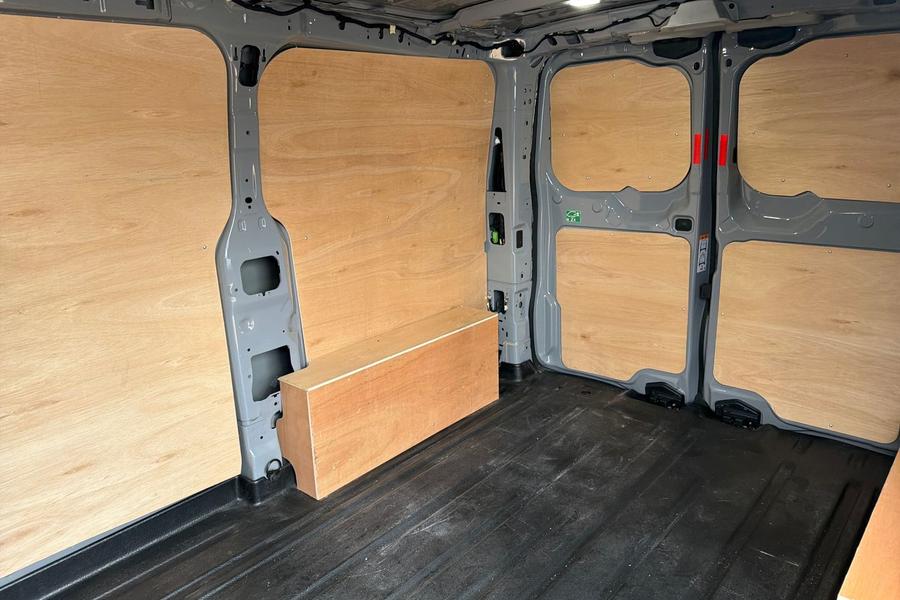 Ford E-TRANSIT CUSTOM Photo autoimg-6e5276973afc3c4650ad30f71d748f6057eeacfe.jpg
