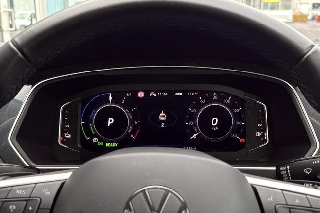 VOLKSWAGEN Tiguan Photo 15