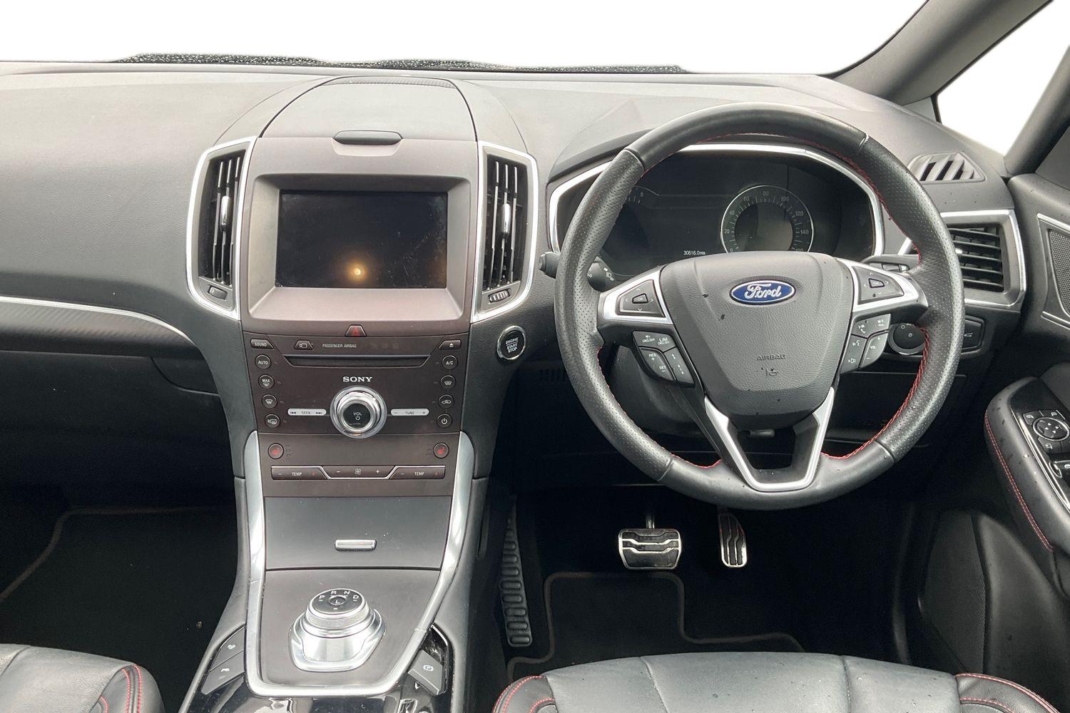 Ford S-Max Photo 10