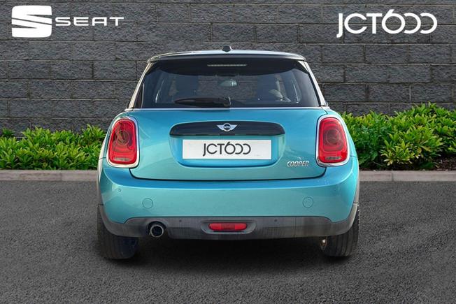 MINI Hatchback Photo 7