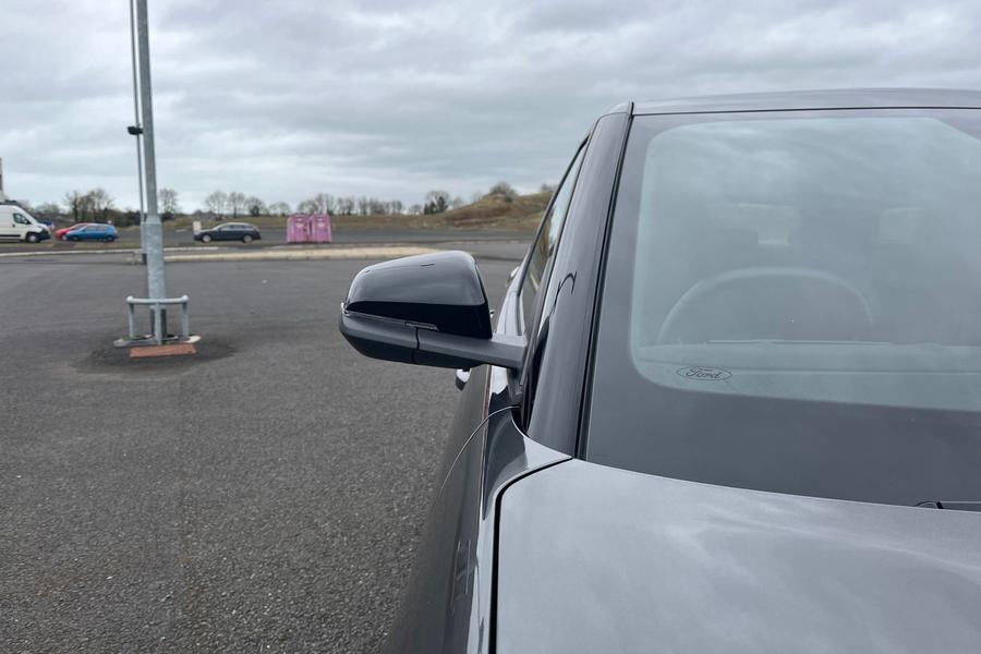 Ford Explorer Photo autoimg-6e57beb9d8940796e933fe2e6c81881482379992.jpg