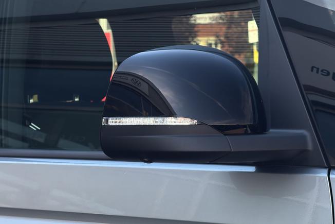 VOLKSWAGEN Id. Buzz Photo 20