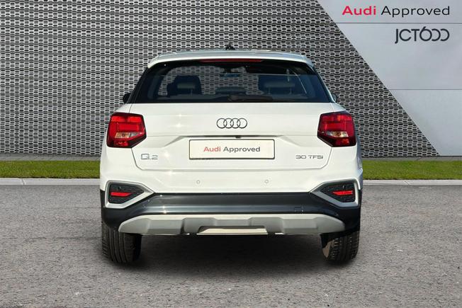 AUDI Q2 Photo 8