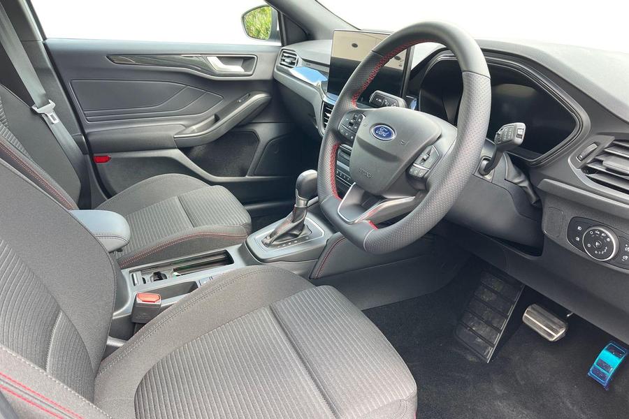 Ford FOCUS Photo autoimg-6e5e7a5d28c1e02d32ab2e06e4d865fb3d5ac049.jpg
