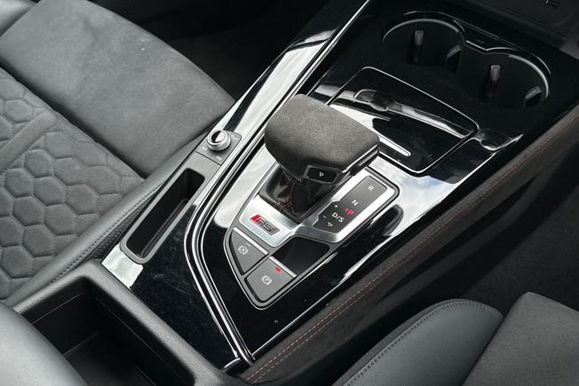 AUDI Rs4 Avant Photo 38