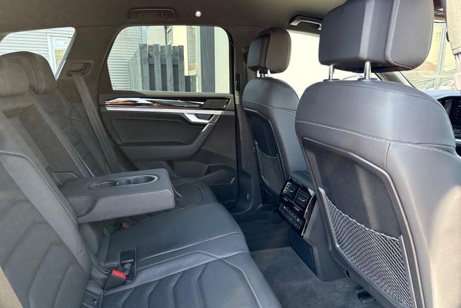 VOLKSWAGEN Touareg Photo 53