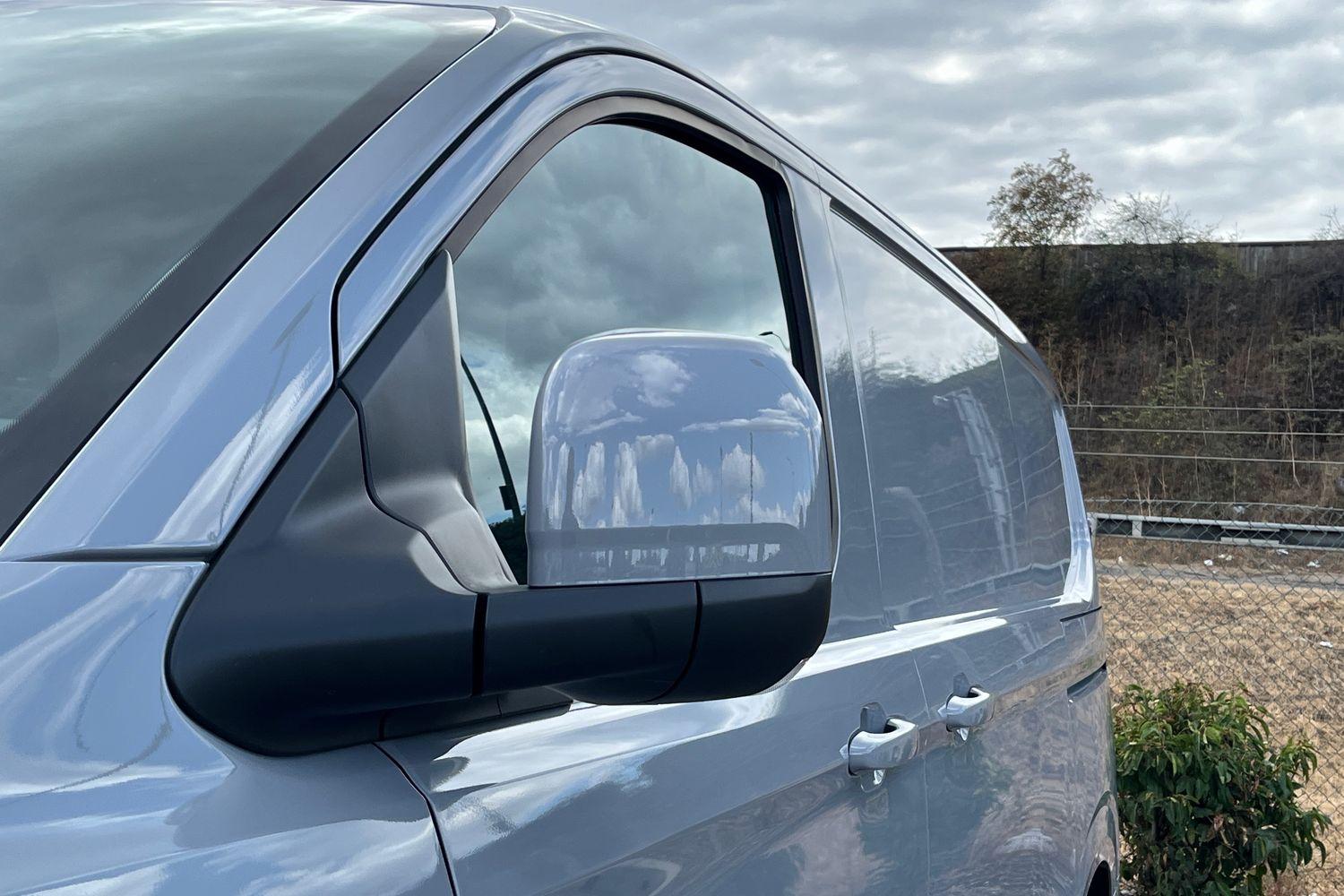 Ford E-TRANSIT CUSTOM Photo 27