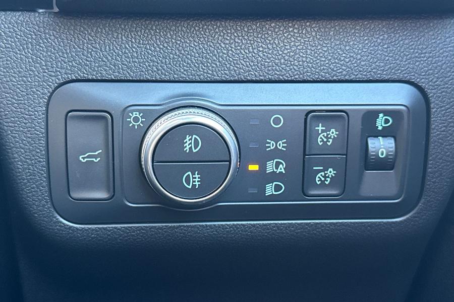 Ford KUGA Photo autoimg-6e605aca590599025c79af694efa1a8f6d4cceb0.jpg
