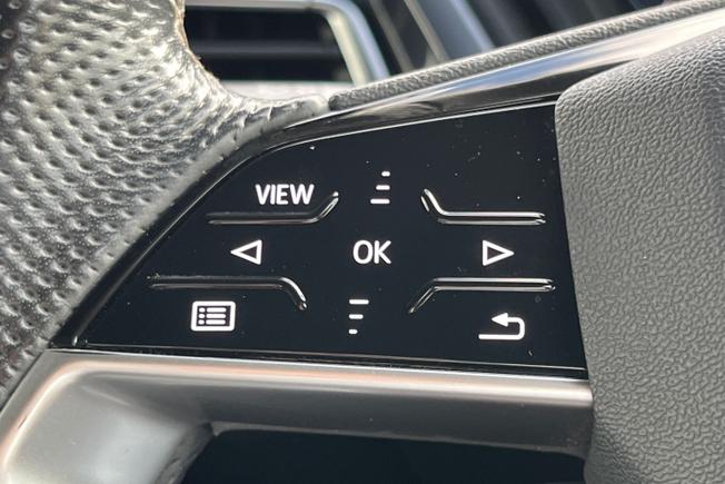 AUDI Q4 E-Tron Photo 16