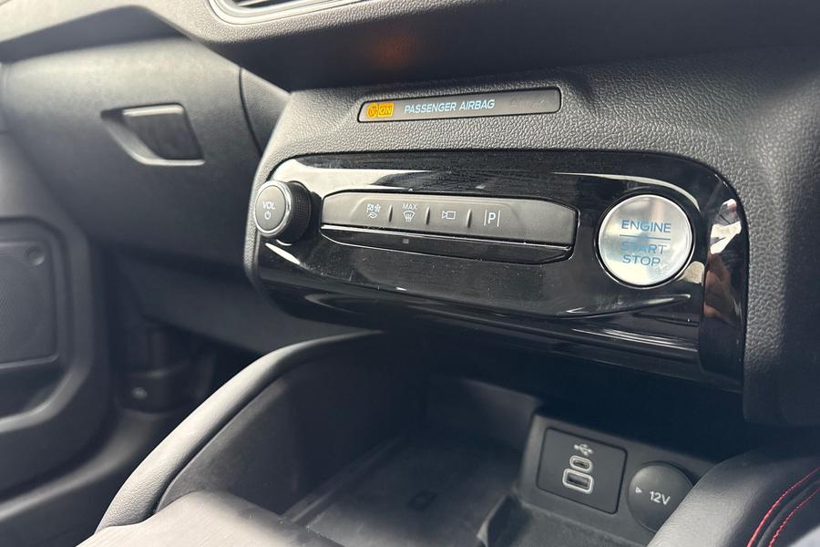Ford KUGA Photo autoimg-6e631c4faed842e6a39e6fa34b18f7378d4e28cd.jpg