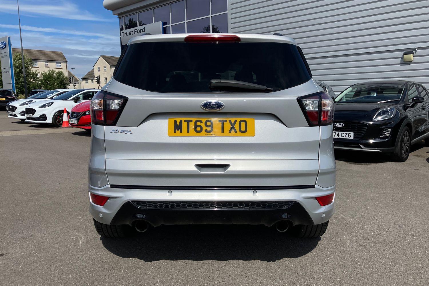Ford KUGA Photo 38