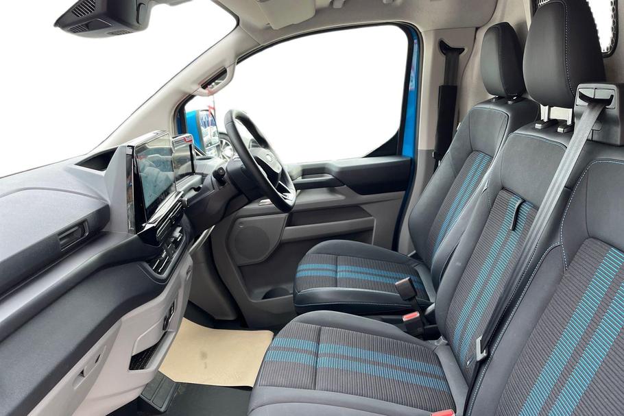 Used Ford TRANSIT CUSTOM AO25UCL 10