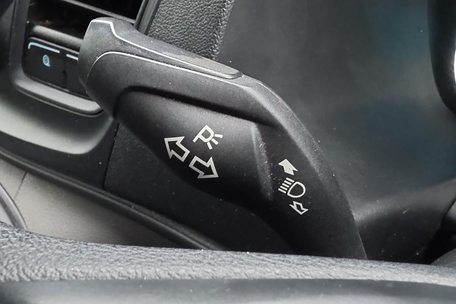 Ford Transit Photo autoimg-6e664a25fecaee82ed79f8dacad6c2eace6f6446.jpg