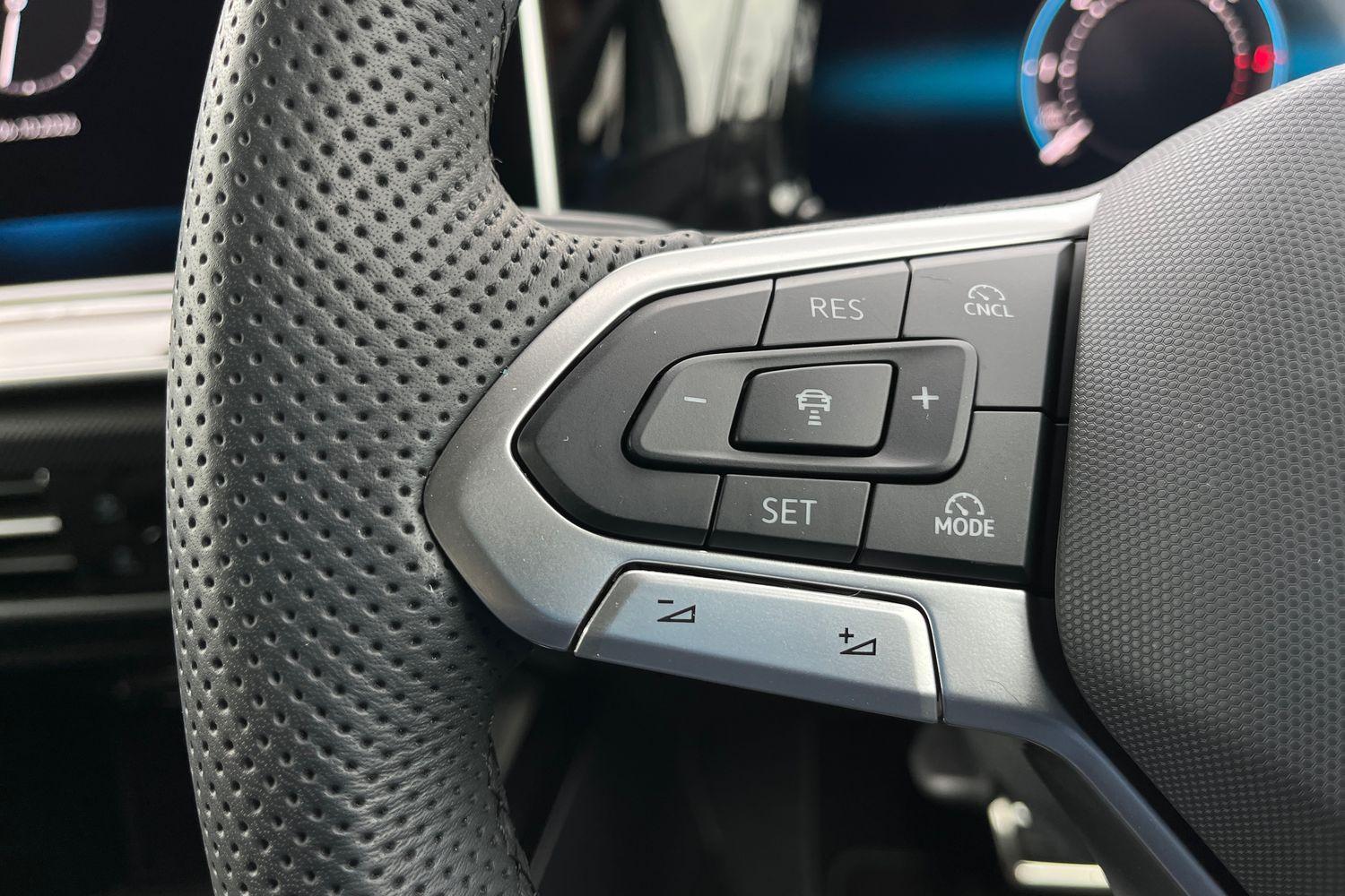 Volkswagen GOLF Photo 29