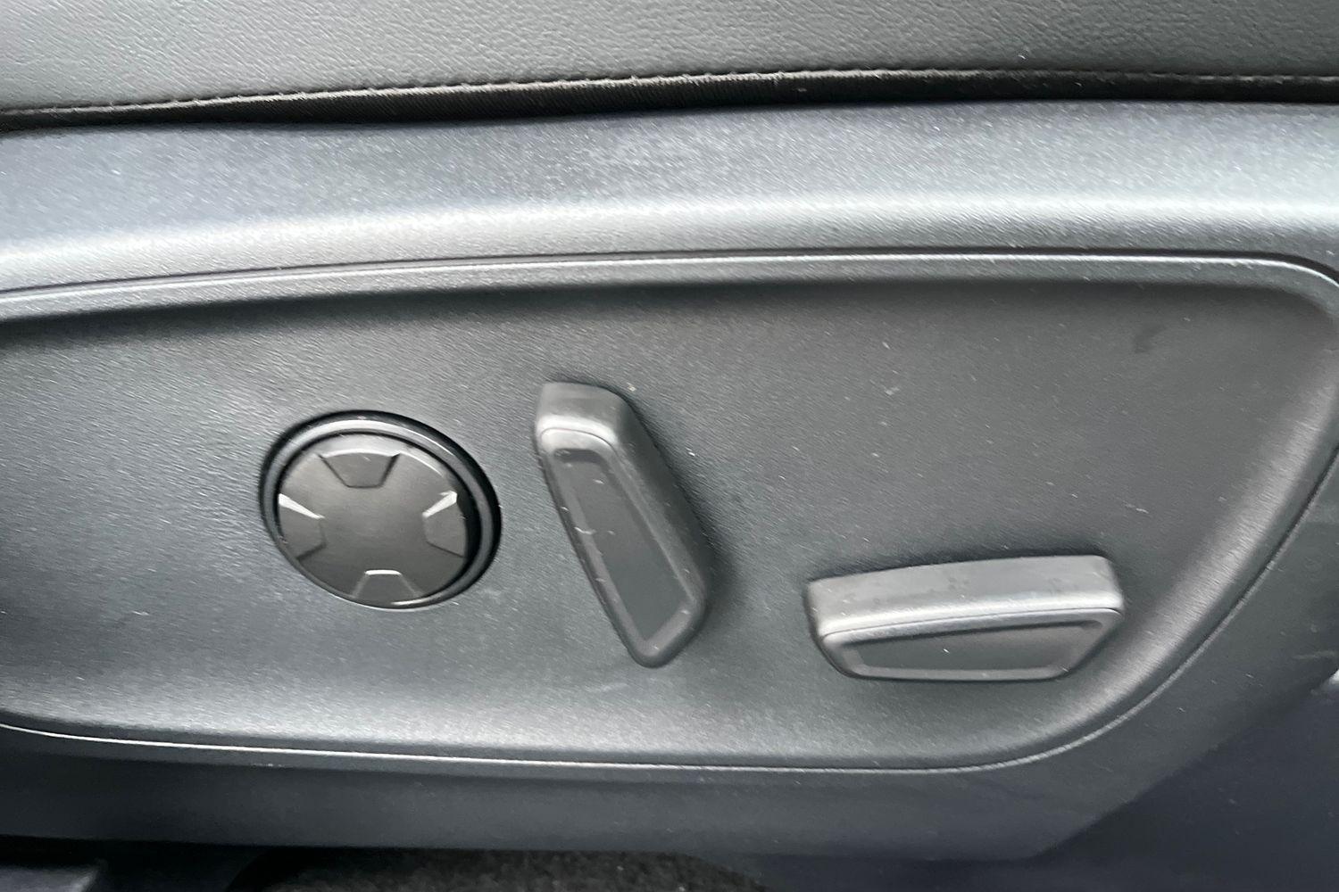 Ford KUGA Photo 23