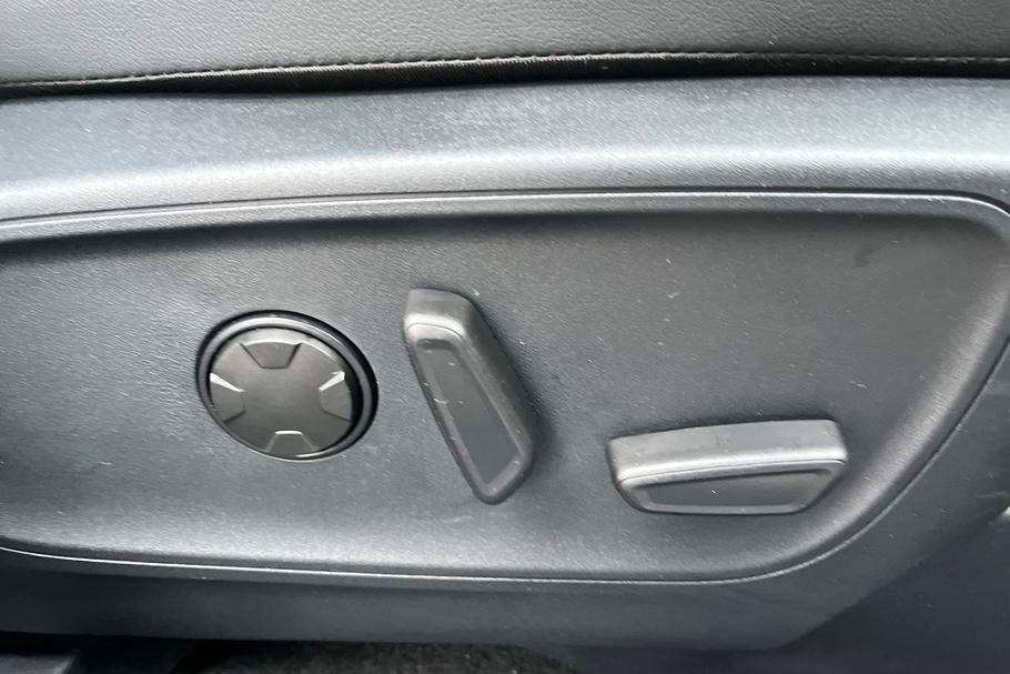 Used Ford KUGA SV25VKT 24