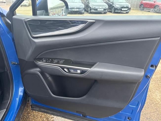 Lexus NX Photo 45