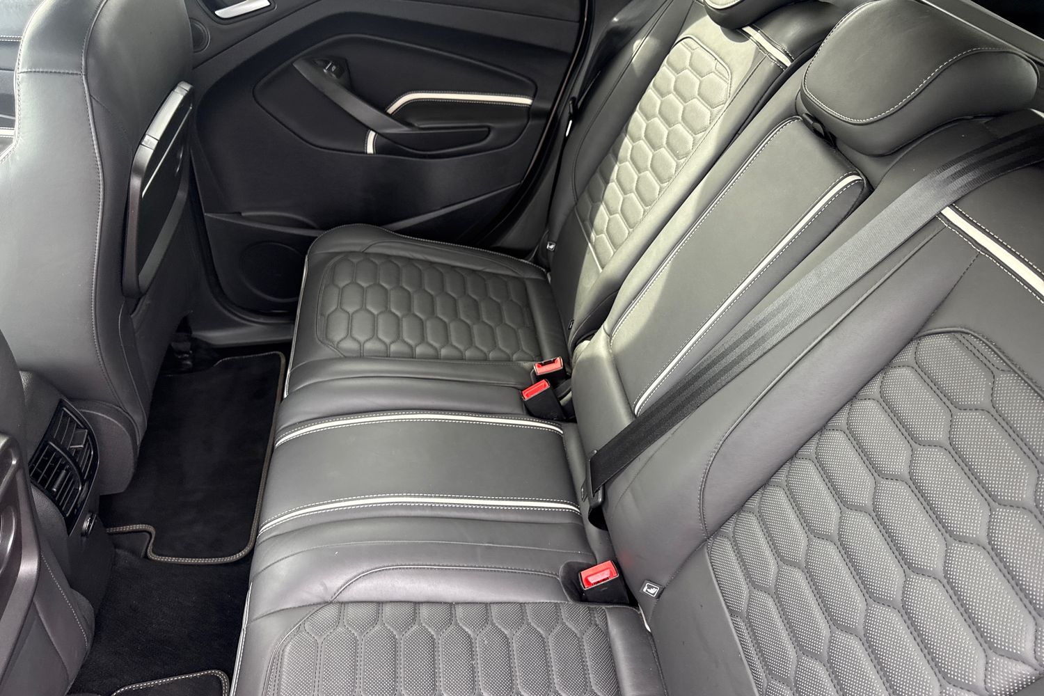 Ford KUGA VIGNALE Photo 19