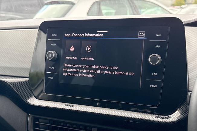 VOLKSWAGEN T-Cross Photo 14
