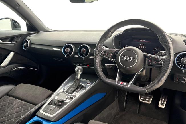 Audi TT Photo 12