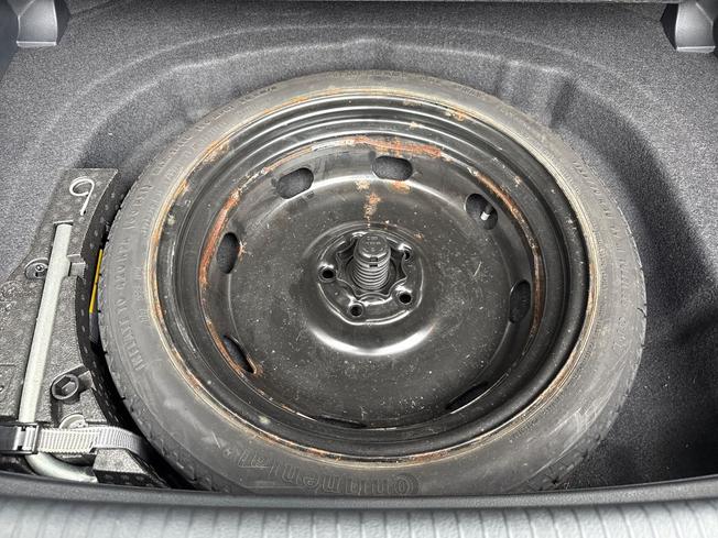 VOLKSWAGEN Golf Photo 21