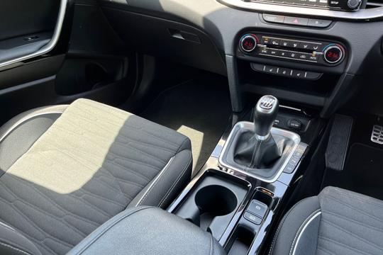 Kia XCeed Photo autoimg-6e80d2dd7f95b277462bd58c9952b256921e289f.jpg