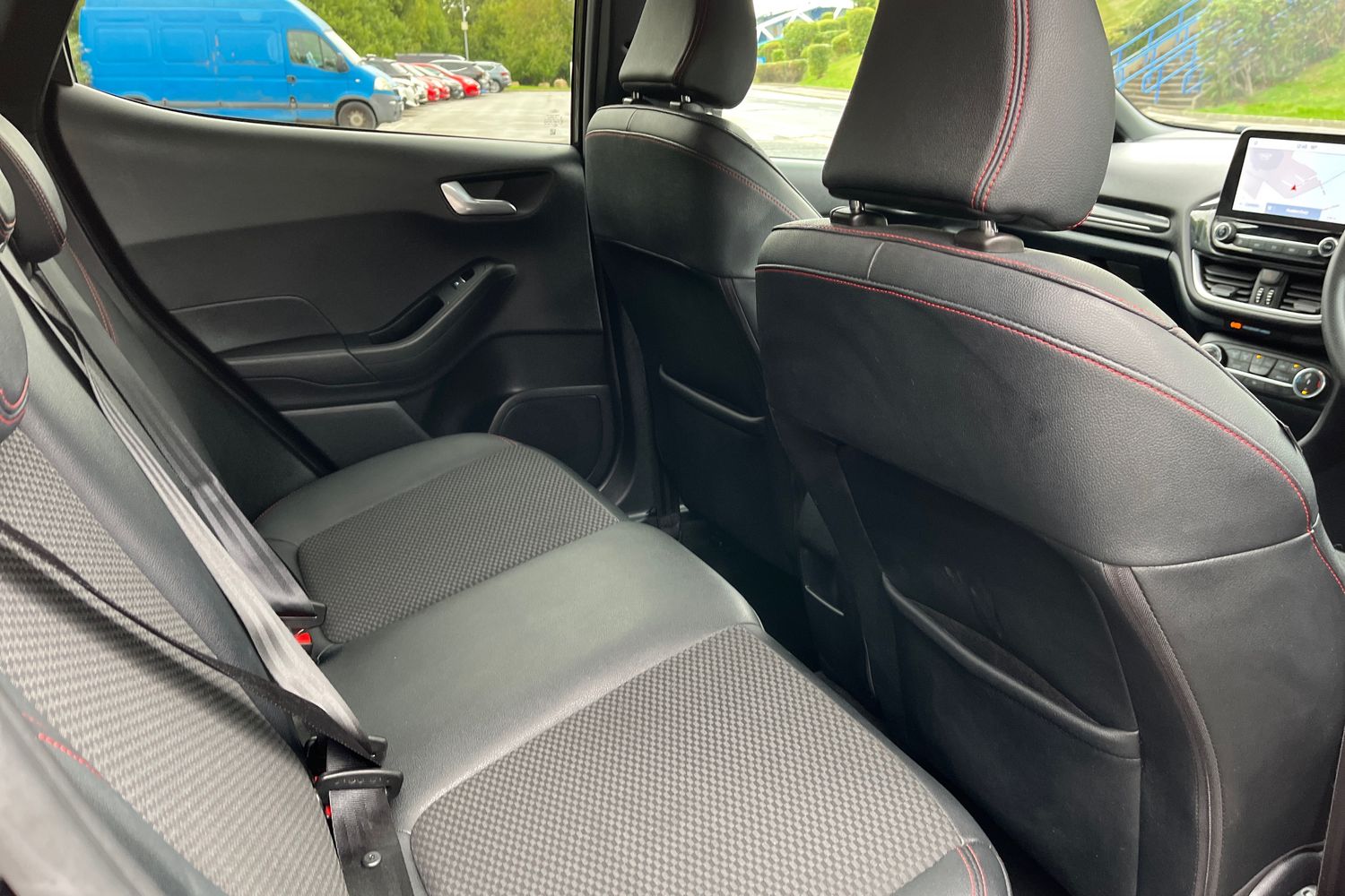 Ford Fiesta Photo 37