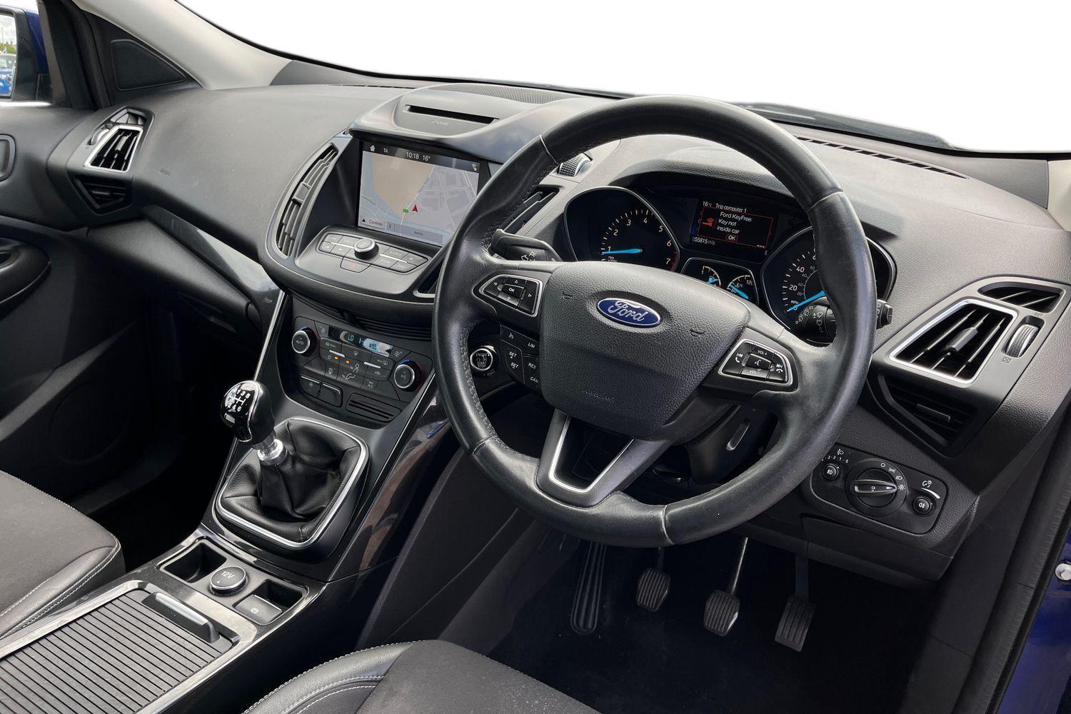 Ford KUGA Photo 8