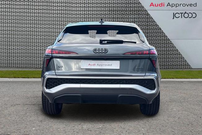 AUDI Q3 Photo 7