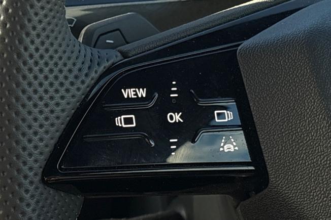 AUDI Q3 Photo 16