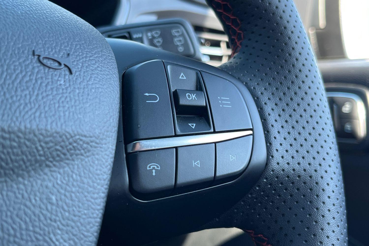 Ford KUGA Photo 39