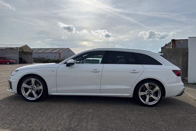 AUDI A4 Avant Photo 54