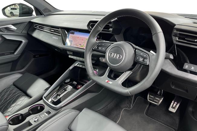 AUDI S3 Photo 6