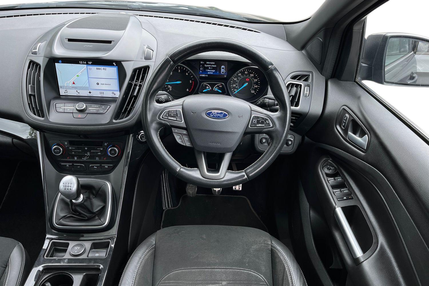 Ford KUGA Photo 10